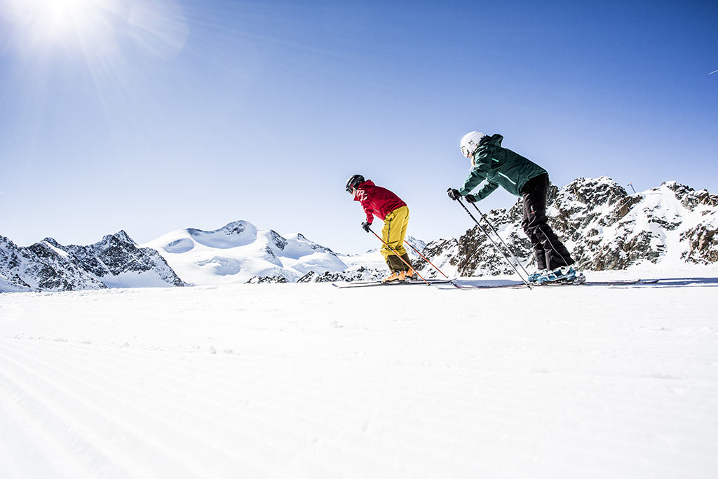 skifahren-Pitztaler-Gletscher_TVB-Pitztal_Daniel-Zangerl_Sankt-Leonhard-im-Pitztal